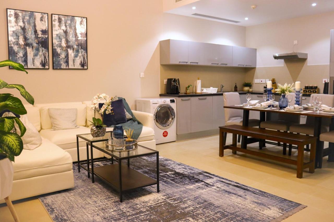 Stylish With A Jacuzzi Appartement